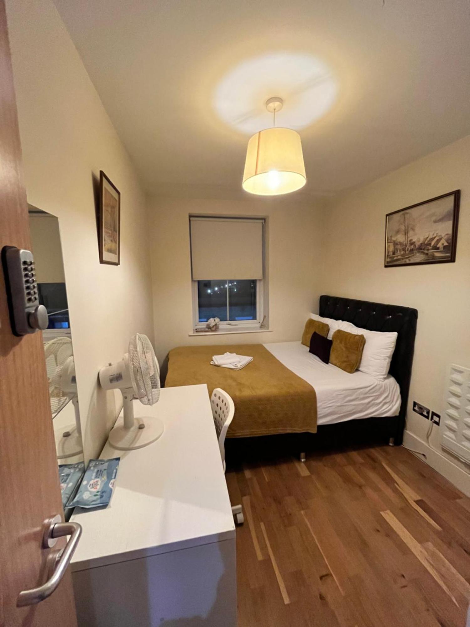 Metropolitan Coziness Private Bedrooms In Euston Station 161 Londra Esterno foto