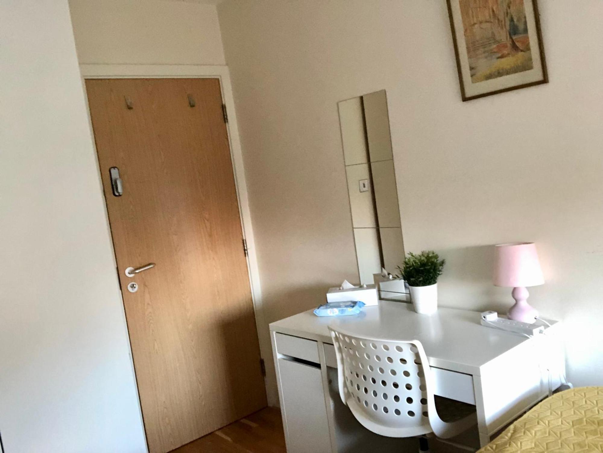 Metropolitan Coziness Private Bedrooms In Euston Station 161 Londra Esterno foto