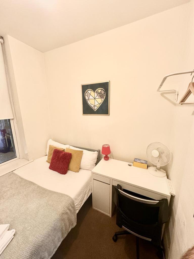 Metropolitan Coziness Private Bedrooms In Euston Station 161 Londra Esterno foto